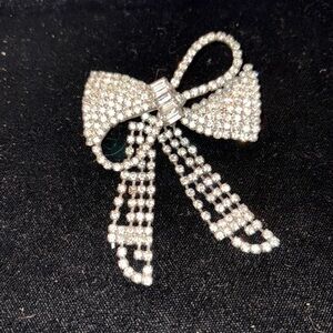 Vintage Rhinestone Bow Brooch